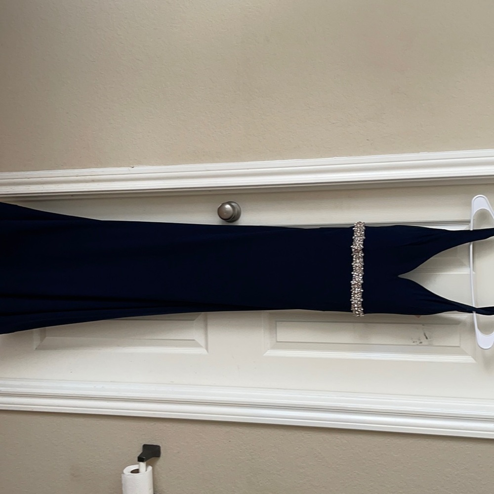 Mermaid navy blue dress size 5/6 stretch